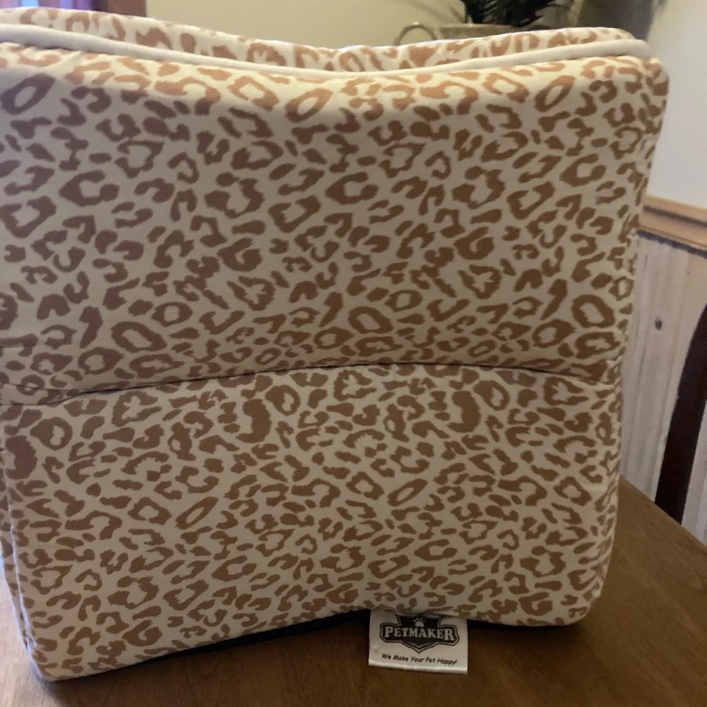 Petmaker Pet House for small animals